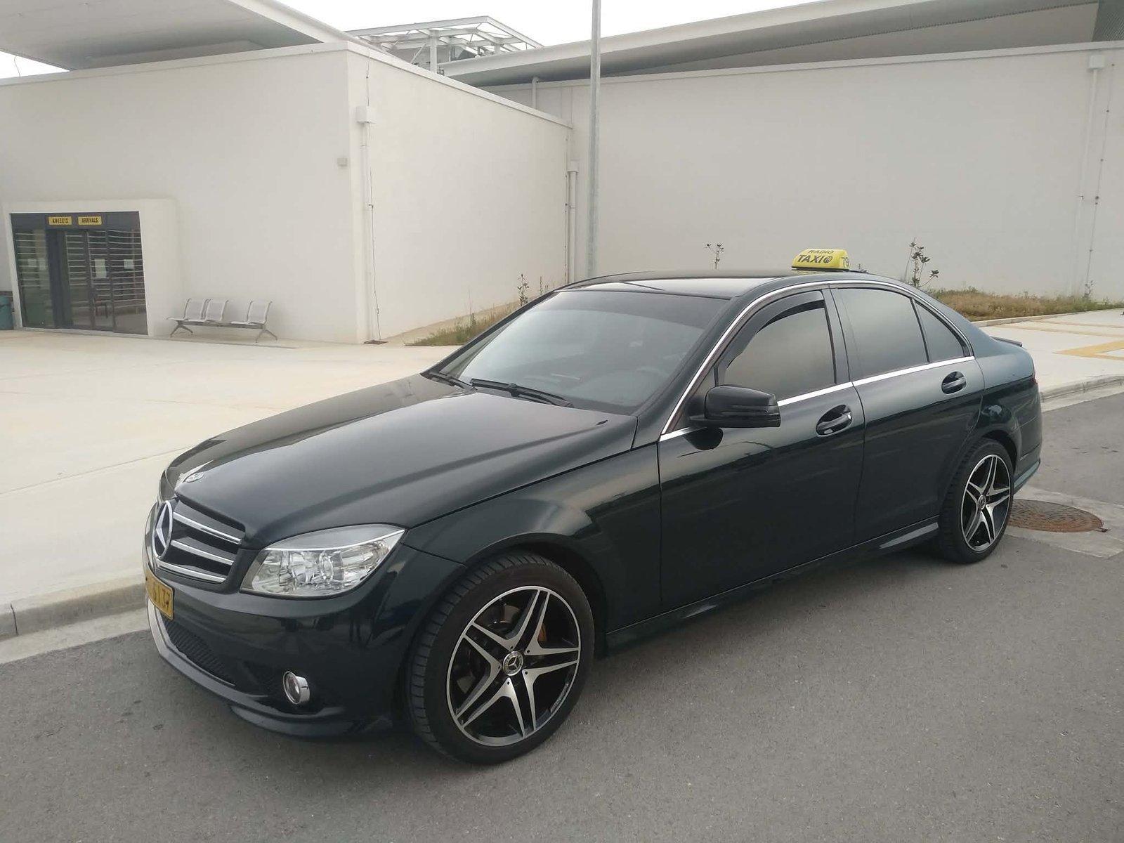 Taxi Ioannina service car